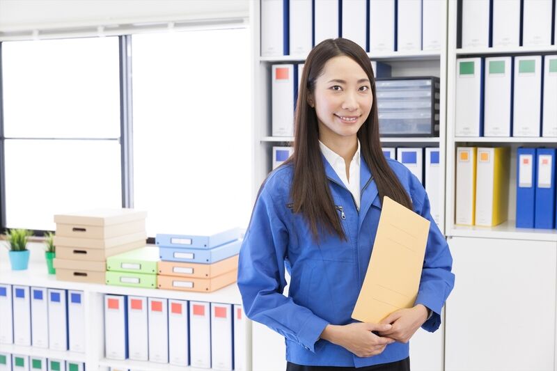 女性のスタッフ